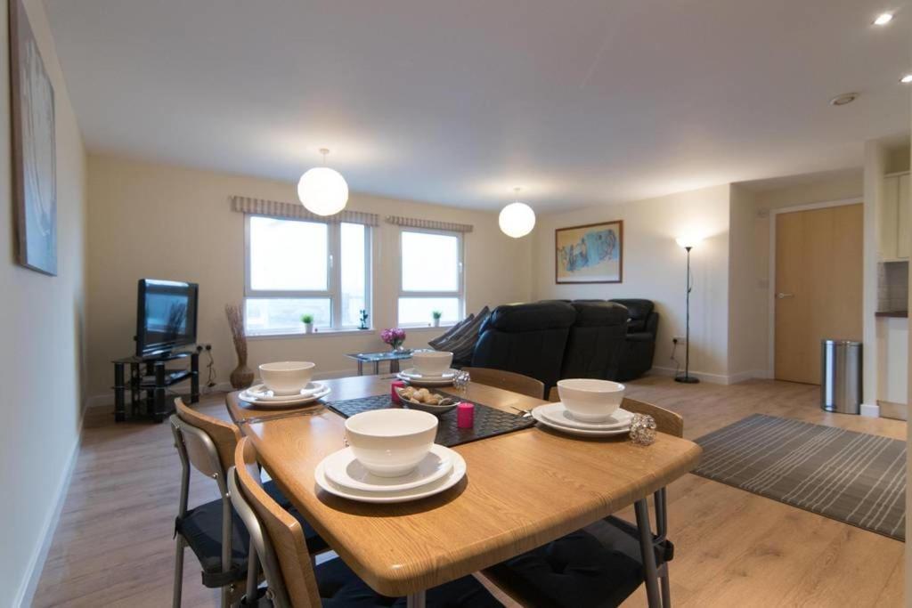 Executive 2 Bed 2 Bath - Free Parking Apartment Glasgow Exterior photo
