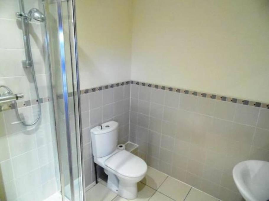Executive 2 Bed 2 Bath - Free Parking Apartment Glasgow Exterior photo